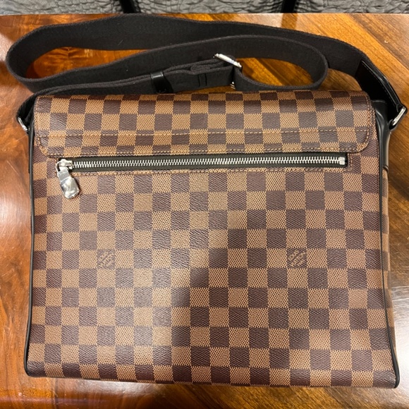 Louis Vuitton District MM Damier Ebene - Picture 2 of 6